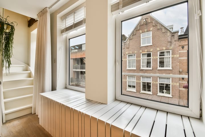 Photo 9 of Govert Flinckstraat 229-2V