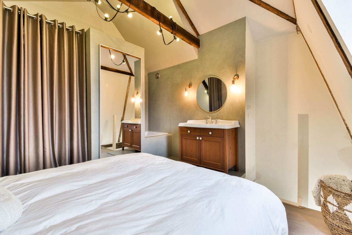 Photo 14 of Govert Flinckstraat 229-2V