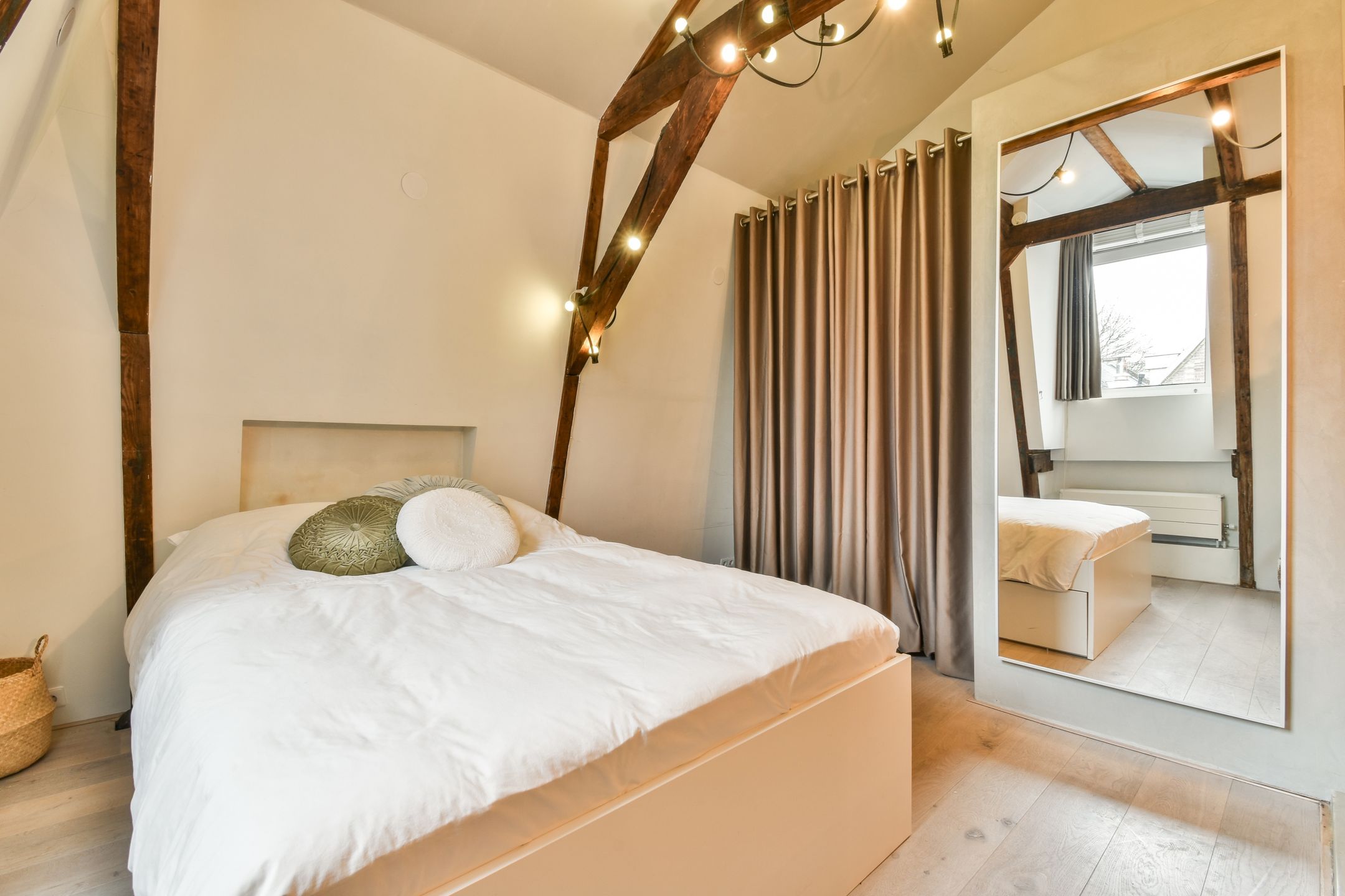 Photo 15 of Govert Flinckstraat 229-2V