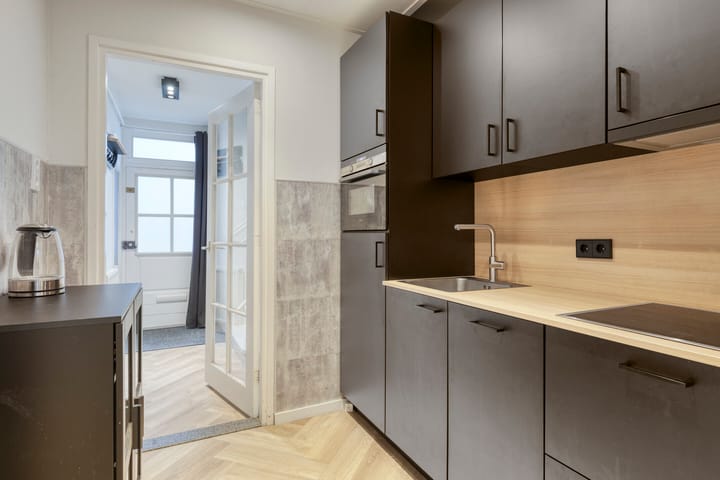 Photo 13 of Fortuinstraat 1-A