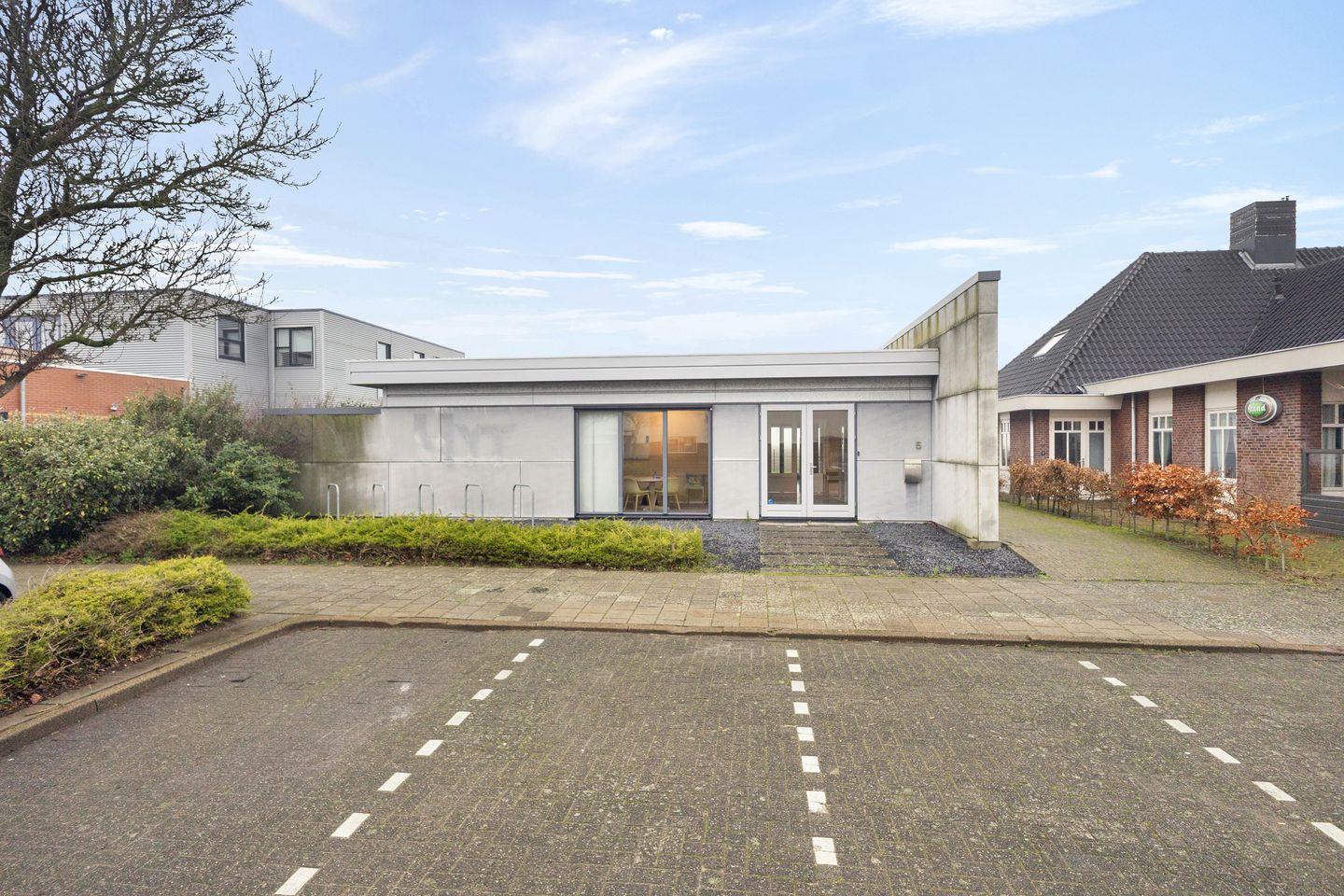 Bekijk foto 1 van meester Daarnhouwerstraat 5