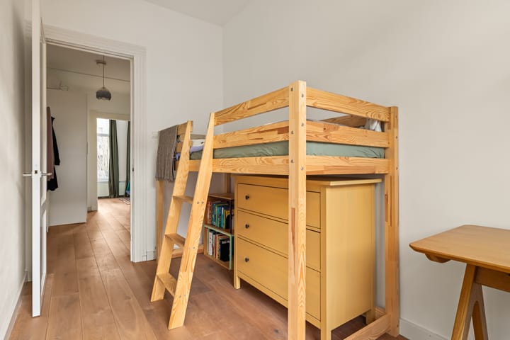 Foto 24 van Admiraal De Ruijterweg 179-2