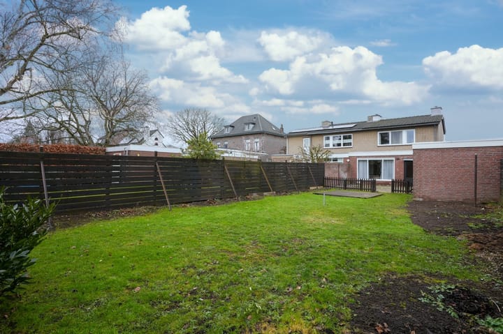 Photo 2 of Schoolstraat 39