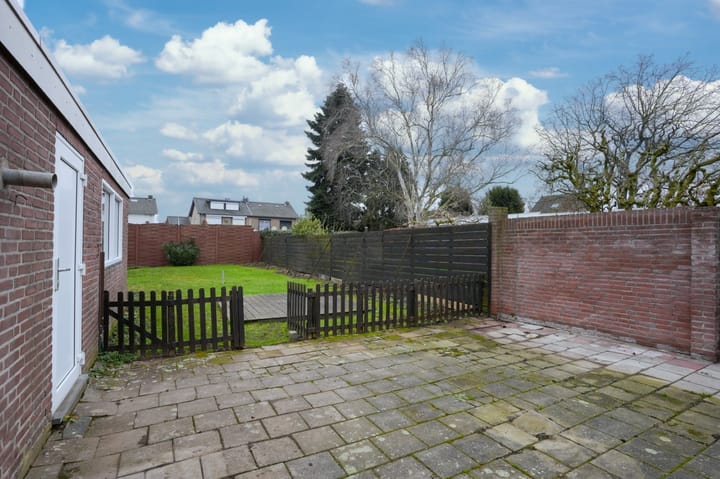 Photo 5 of Schoolstraat 39