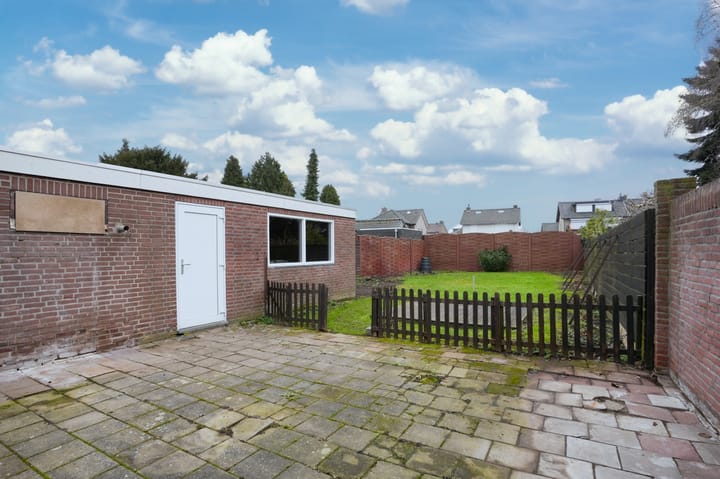 Photo 4 of Schoolstraat 39