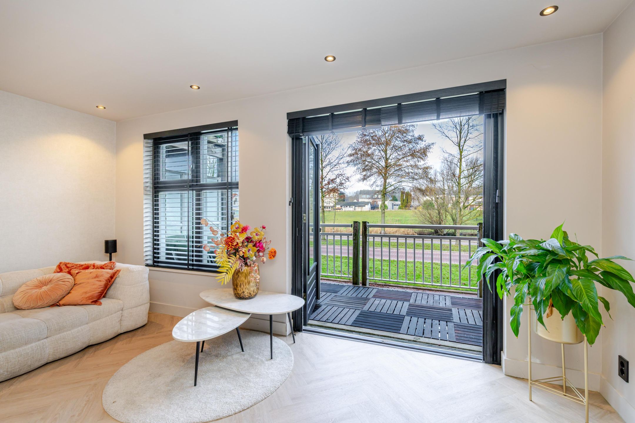 Foto 6 van Mattenbiesstraat 50