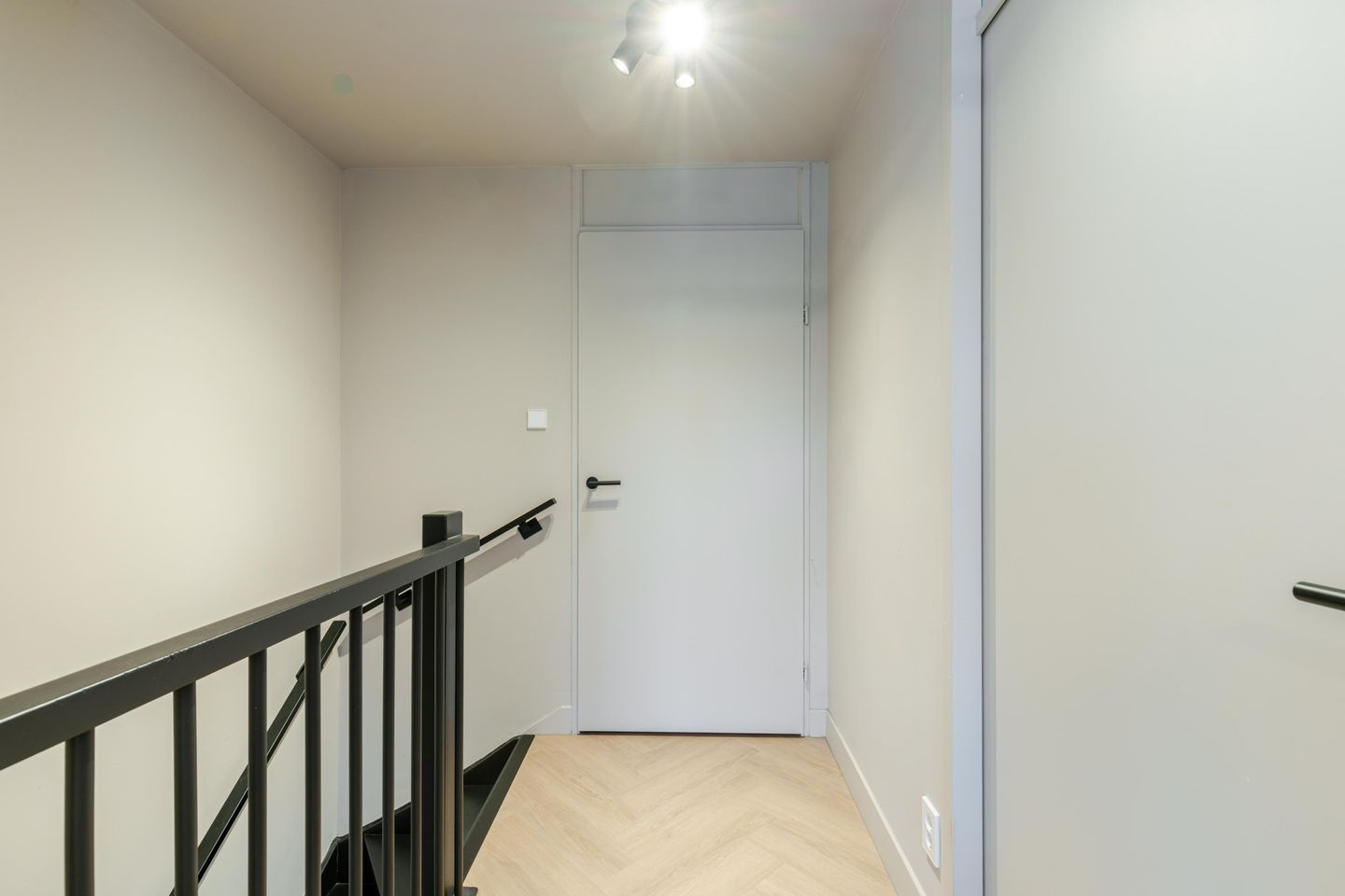 Foto 20 van Mattenbiesstraat 50