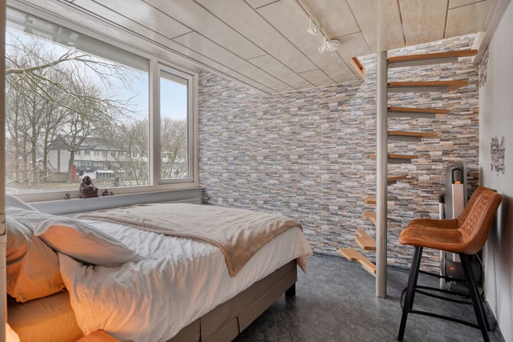 Photo 17 of Heubergerstraat 11