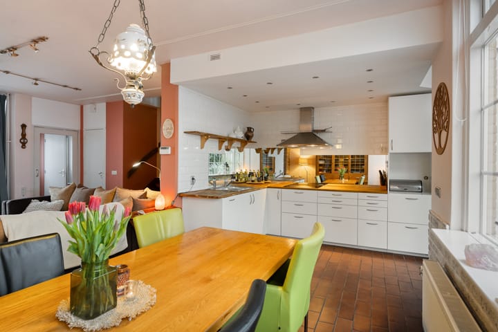 Photo 11 of Heubergerstraat 11