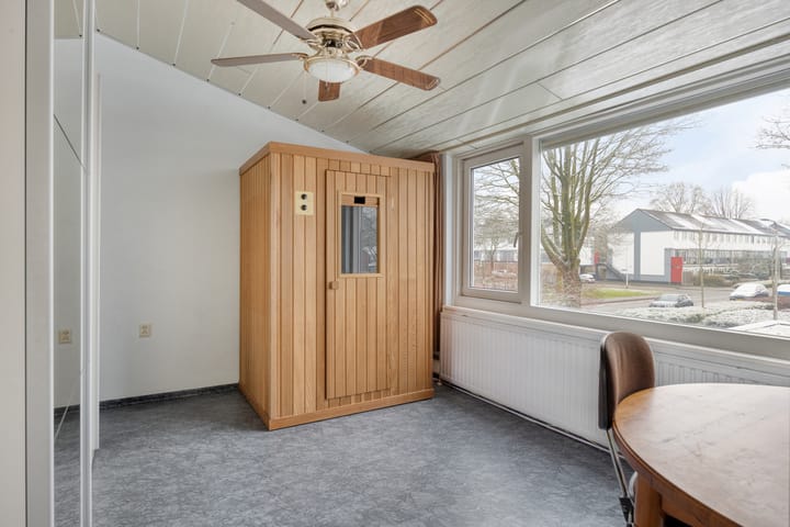 Photo 22 of Heubergerstraat 11