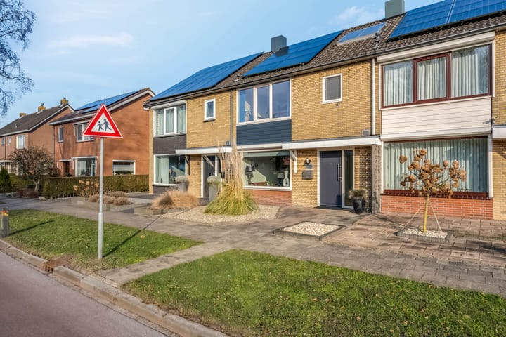 Foto 3 van Dr HAW van der Vechtlaan 74