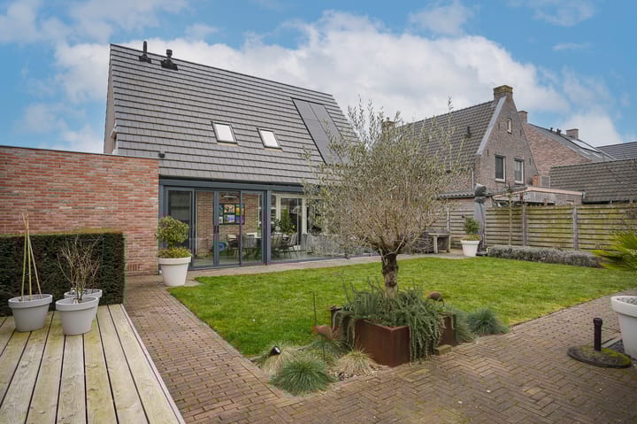 Foto 41 van Juffrouw H Scholtenstraat 12