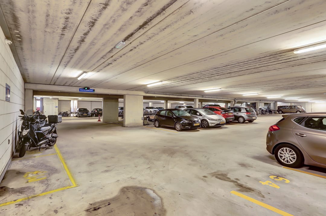 Foto 37 van Van Suchtelen van de Haarestraat 28-L