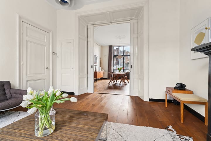 Photo 10 of van Oldenbarneveltstraat 15