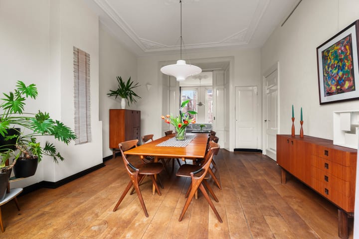 Photo 12 of van Oldenbarneveltstraat 15