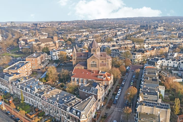 Photo 49 of van Oldenbarneveltstraat 15