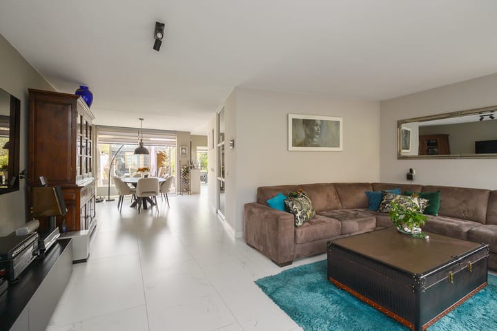 Photo 5 of Menuetstraat 31