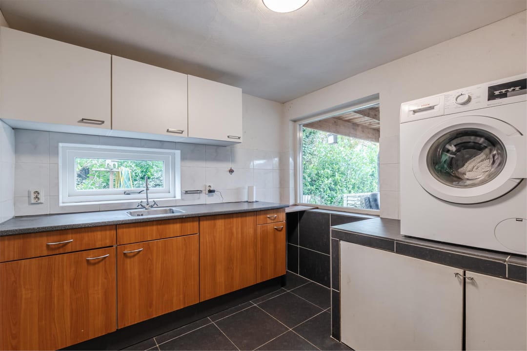 Photo 17 of H.J. Kniggestraat 43