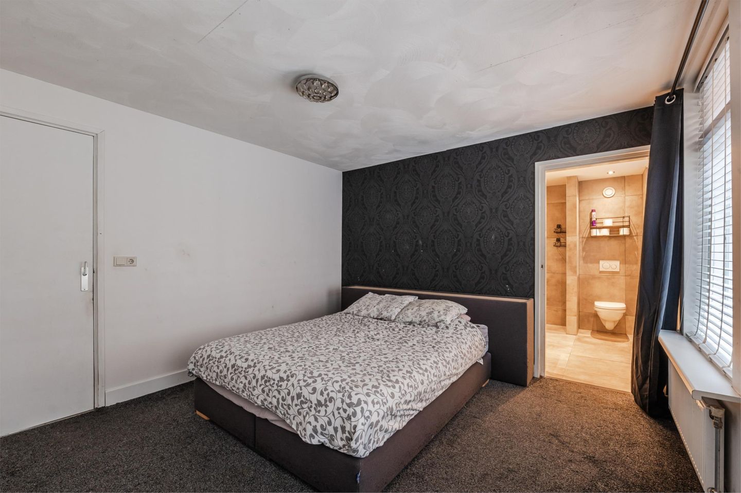 Photo 19 of H.J. Kniggestraat 43