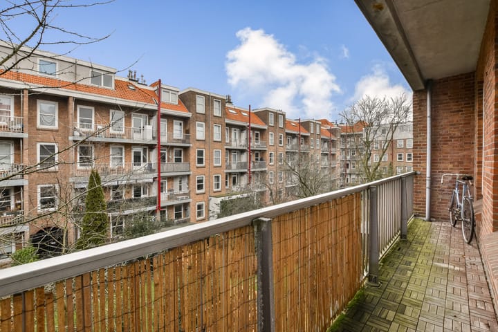 Photo 6 of Vincent van Goghstraat 147