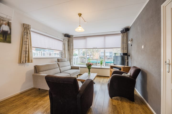 Photo 9 of Gravenstein 24