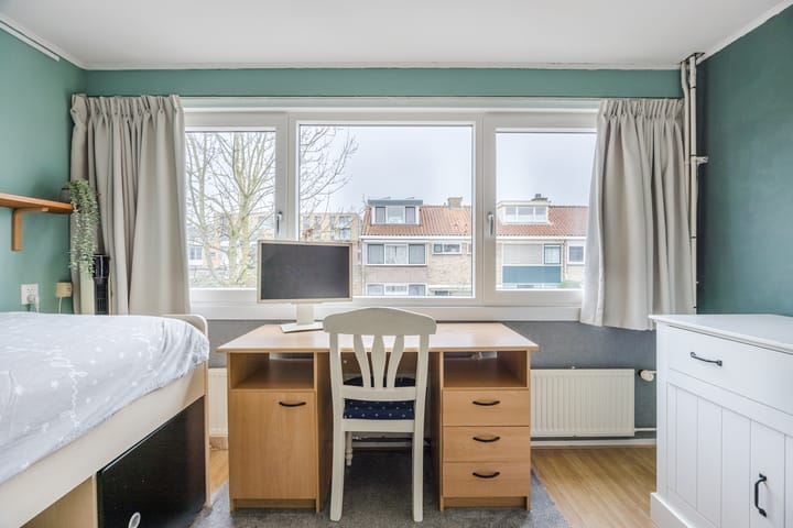 Photo 29 of Gravenstein 24