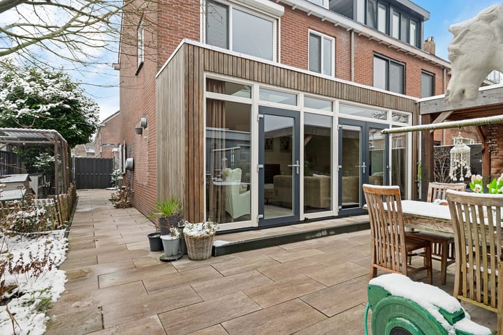 Photo 4 of Tedingh van Berkhoutplantsoen 1