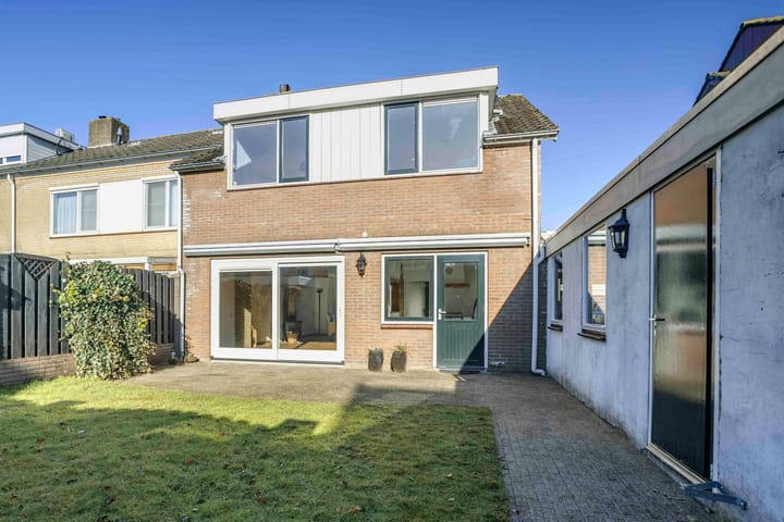 Foto 30 van Ruimtevaartstraat 24