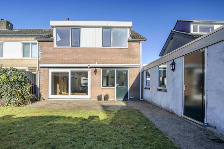 Foto 32 van Ruimtevaartstraat 24