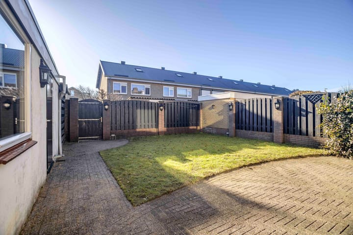 Foto 34 van Ruimtevaartstraat 24