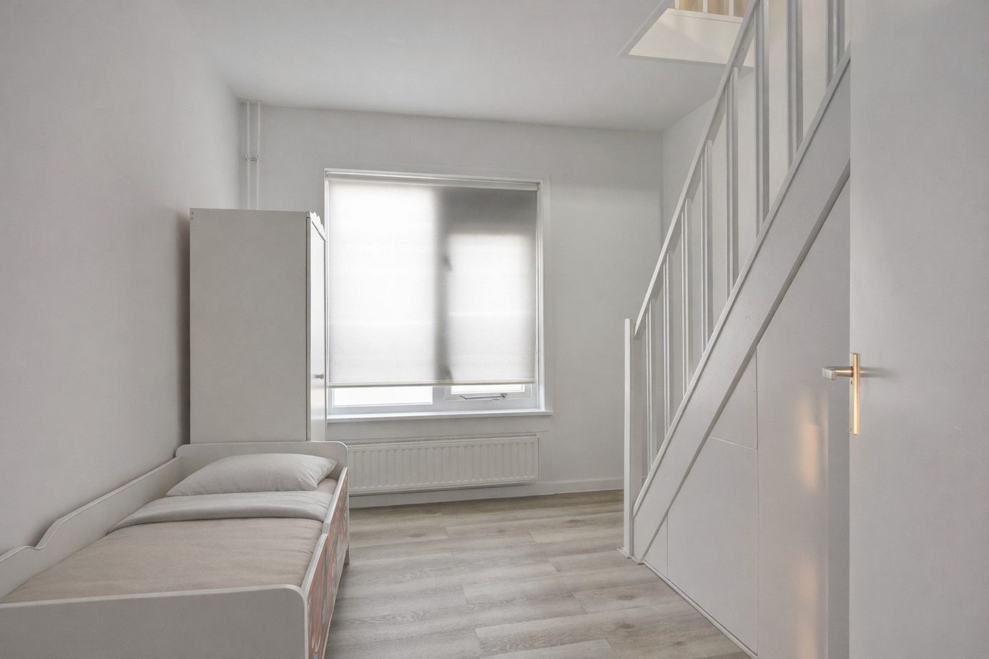 Photo 19 of Witte de Withstraat 4