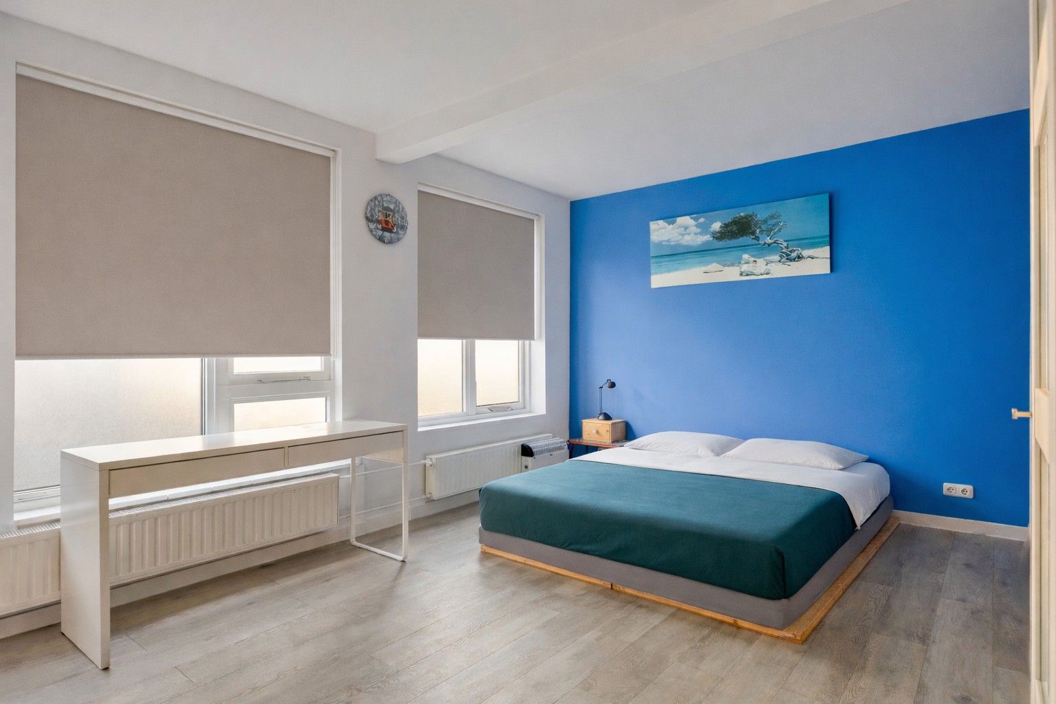 Photo 21 of Witte de Withstraat 4