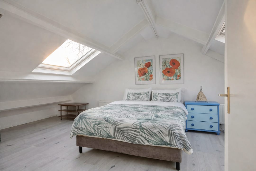 Photo 23 of Witte de Withstraat 4