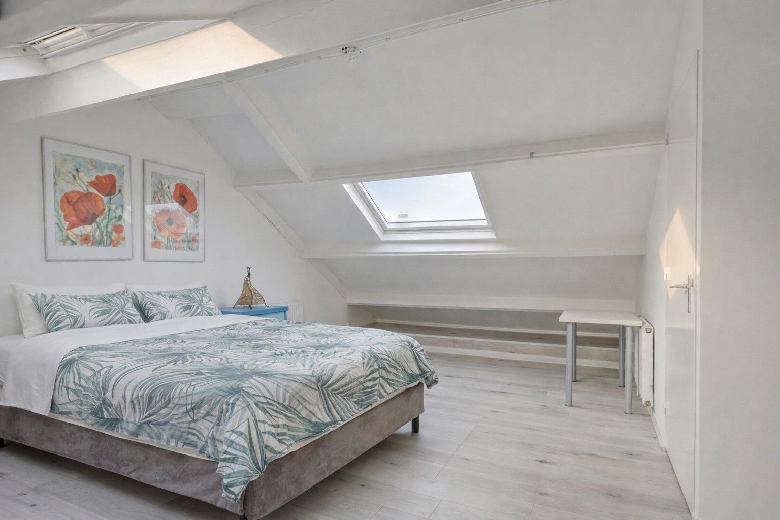 Photo 24 of Witte de Withstraat 4