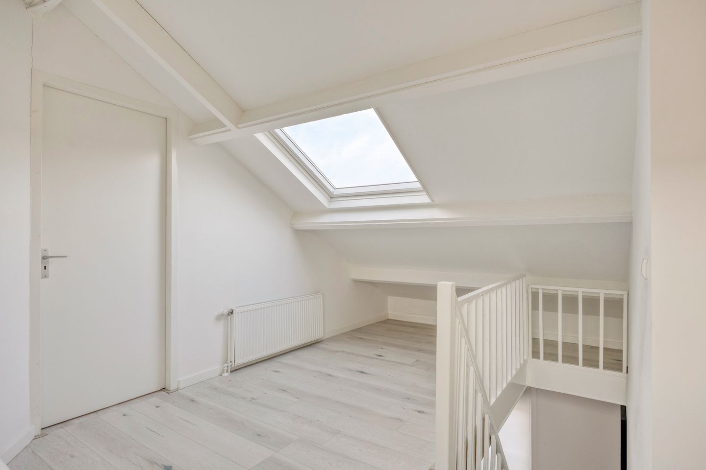 Photo 29 of Witte de Withstraat 4