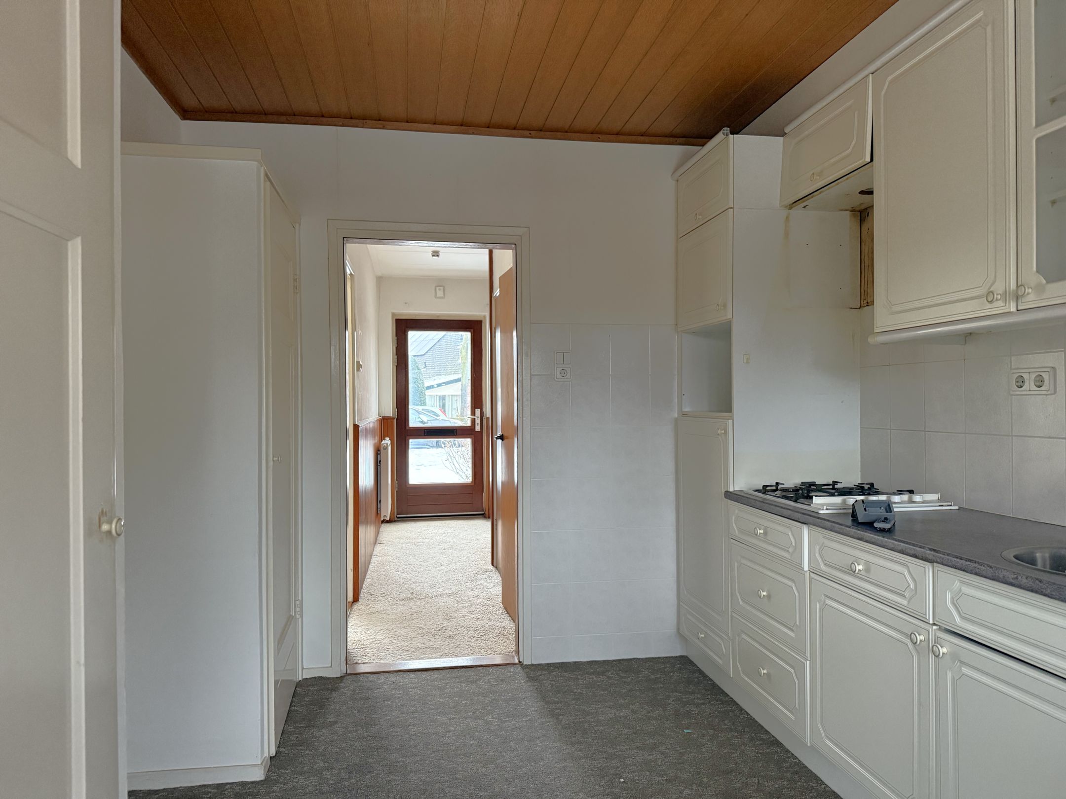 Photo 6 of Nieuw-Loosdrechtsedijk 121-E