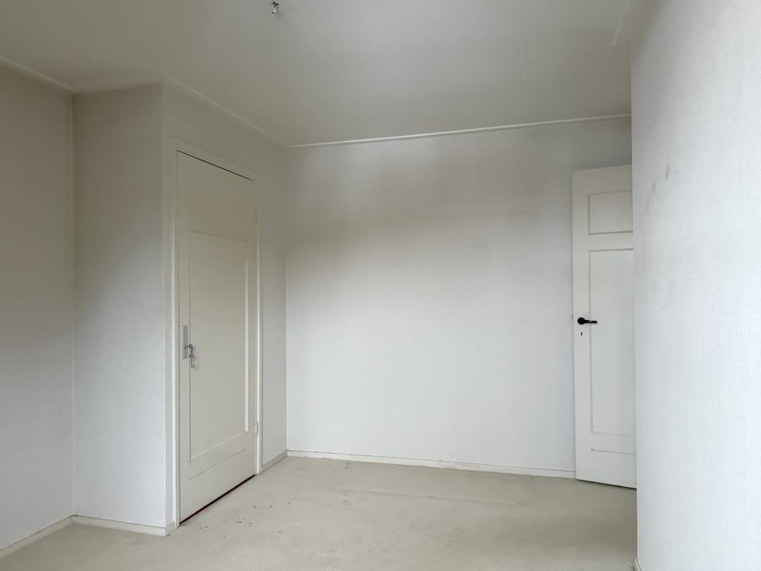 Photo 11 of Nieuw-Loosdrechtsedijk 121-E