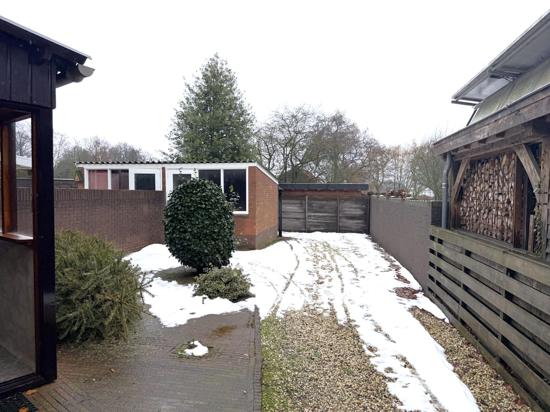 Photo 17 of Nieuw-Loosdrechtsedijk 121-E