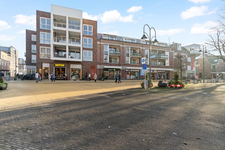 Photo 4 of Hoofdstraat 250-A