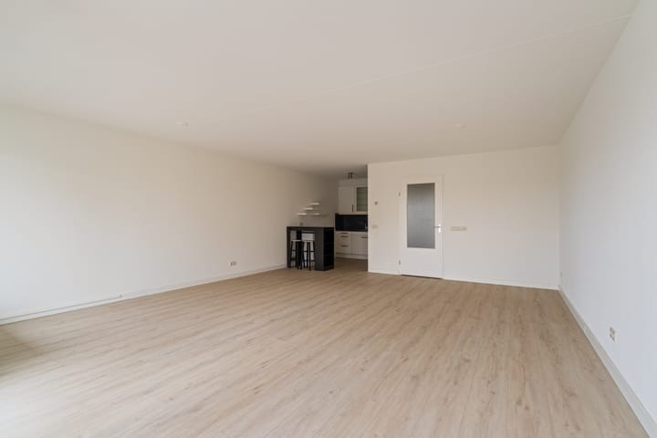 Photo 12 of Hoofdstraat 250-A