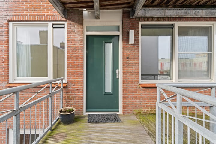 Photo 9 of Hoofdstraat 250-A