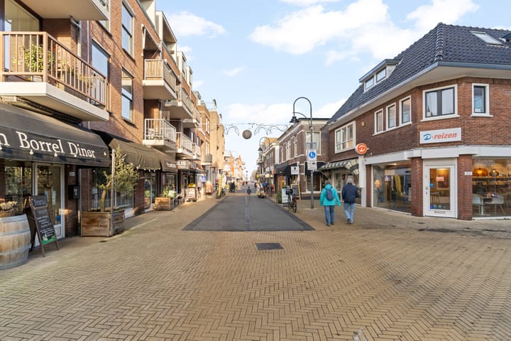 Photo 32 of Hoofdstraat 250-A