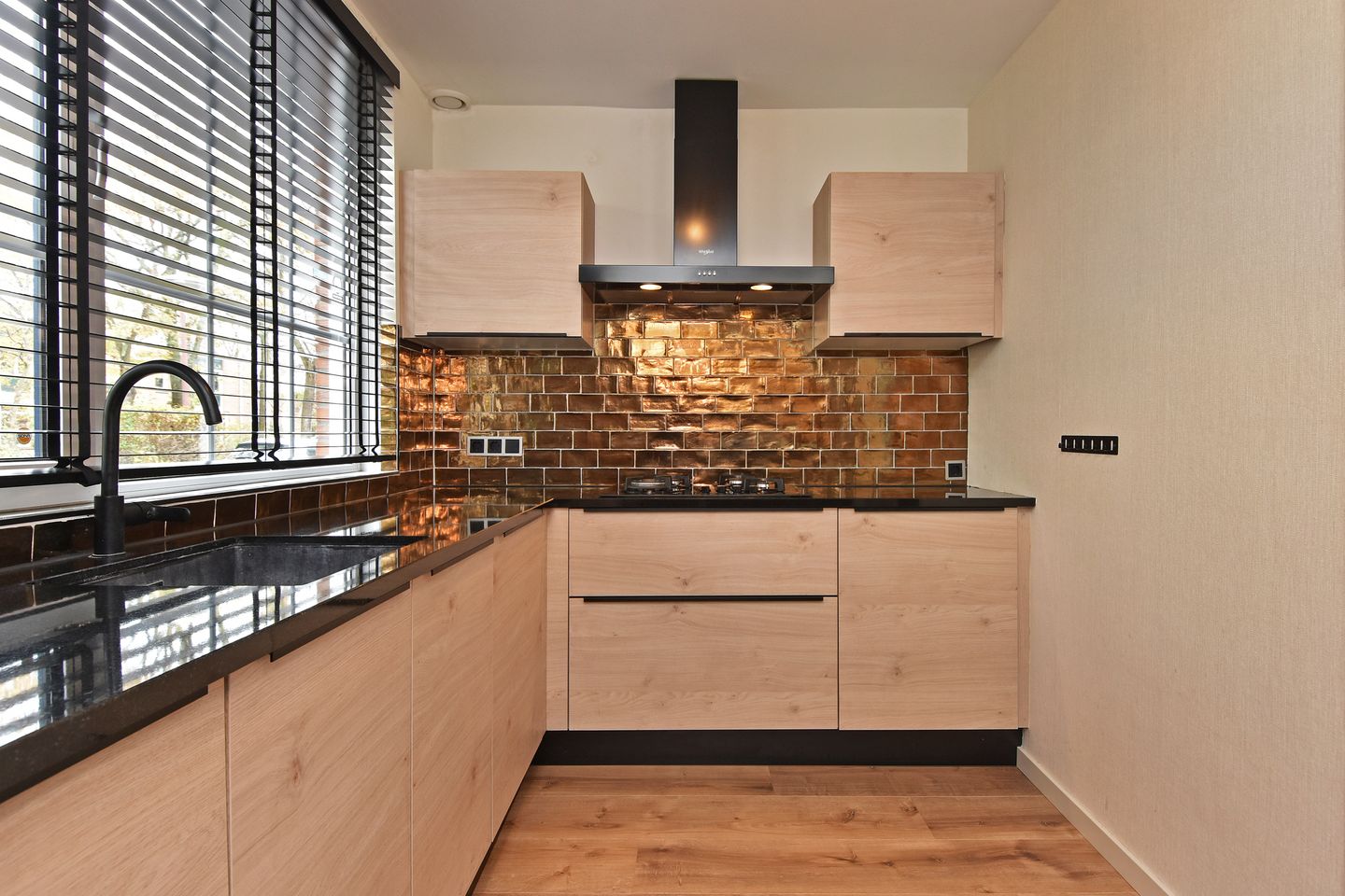 Foto 20 van B. Thoenplantsoen 1