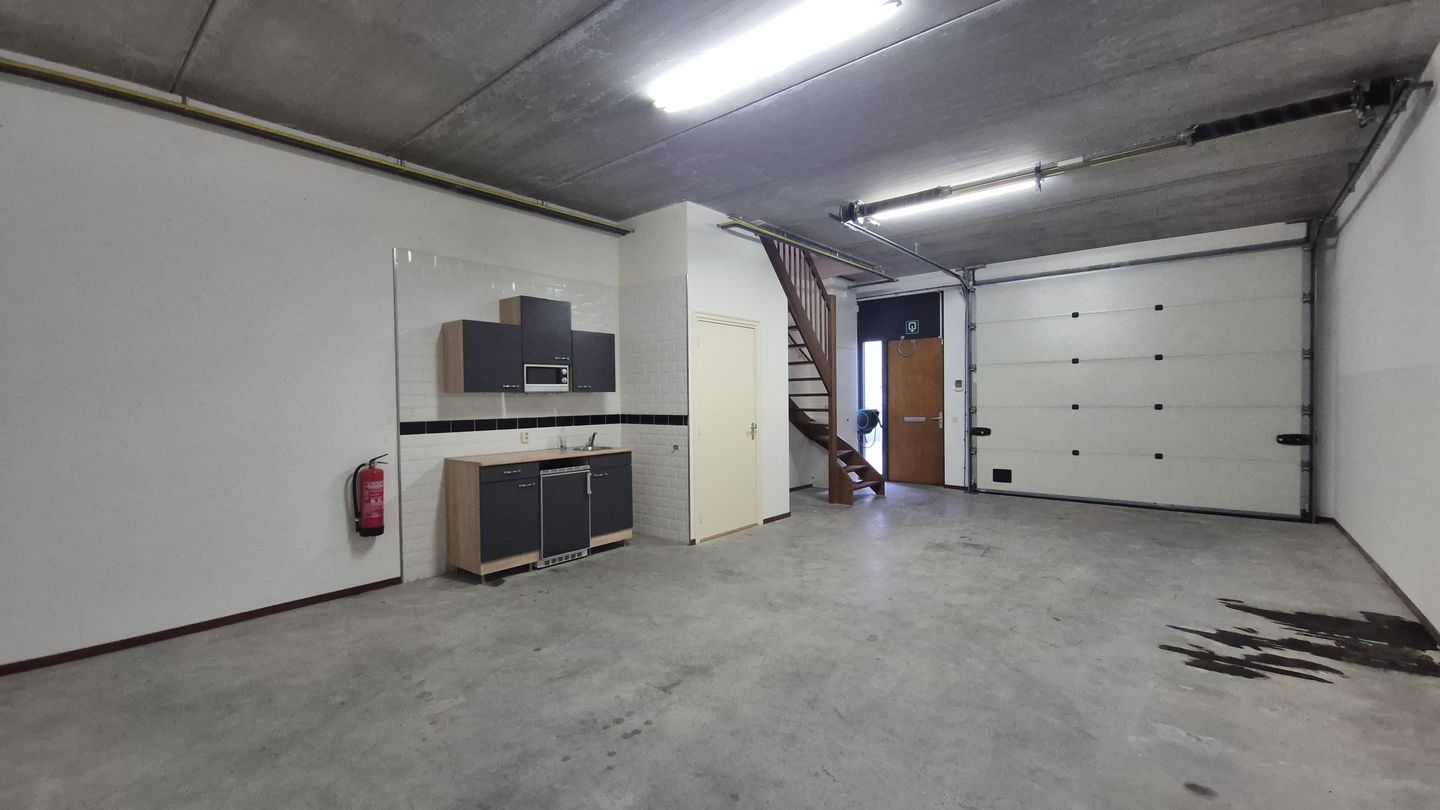 Bekijk foto 2 van Kievitsven 92