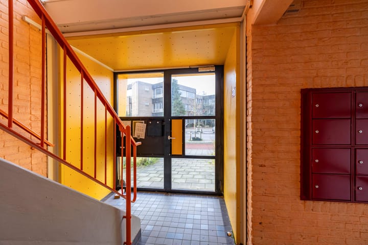 Photo 4 of Vondellaan 70