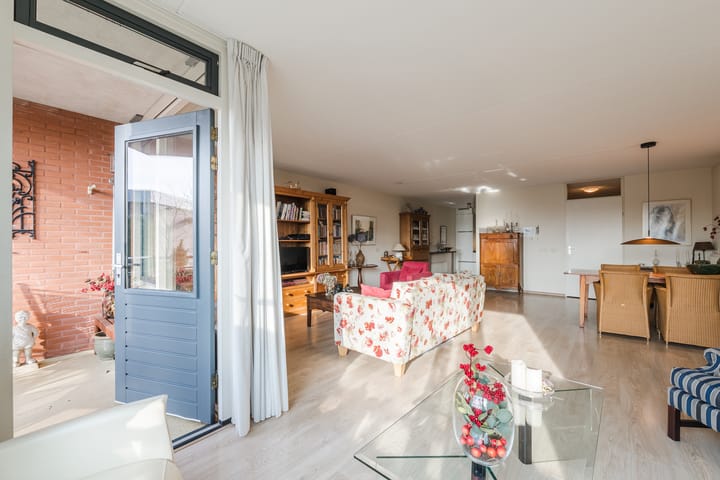 Photo 5 of Weerddwarsstraat 48