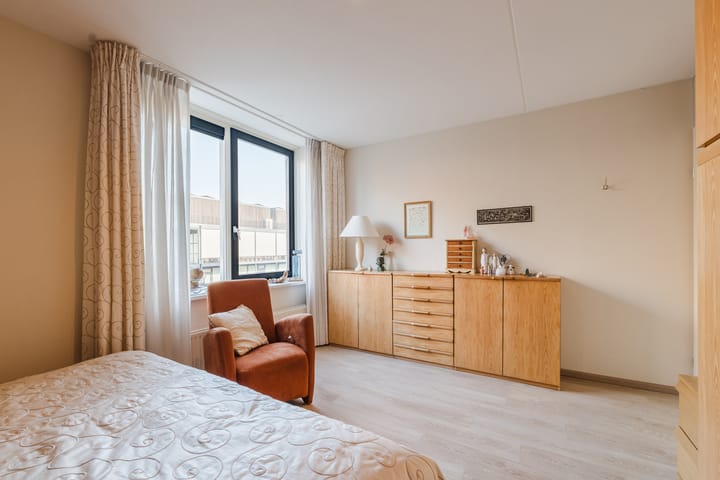 Photo 15 of Weerddwarsstraat 48