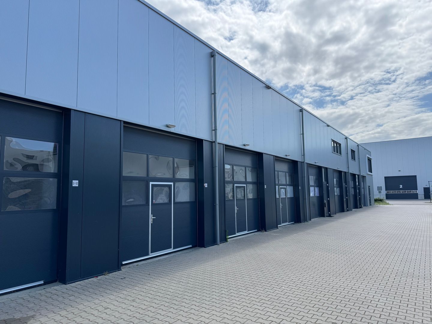 View photo 2 of Zonnecelstraat 2-13