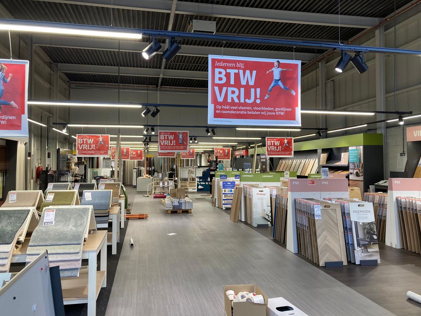 Bekijk foto 3 van Zoeterwoudseweg 9