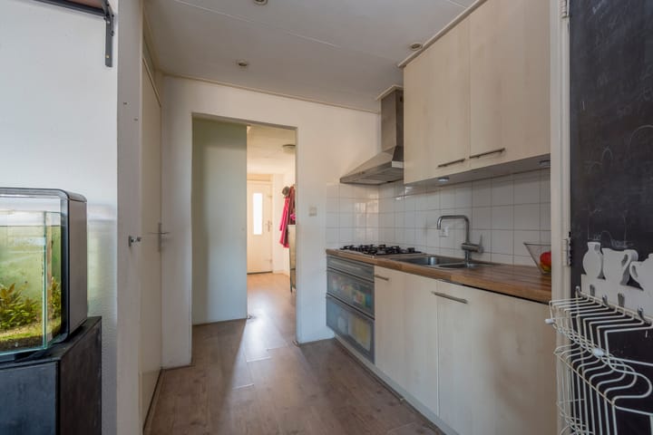 Foto 15 van Van Oldenbarneveltstraat 554-A